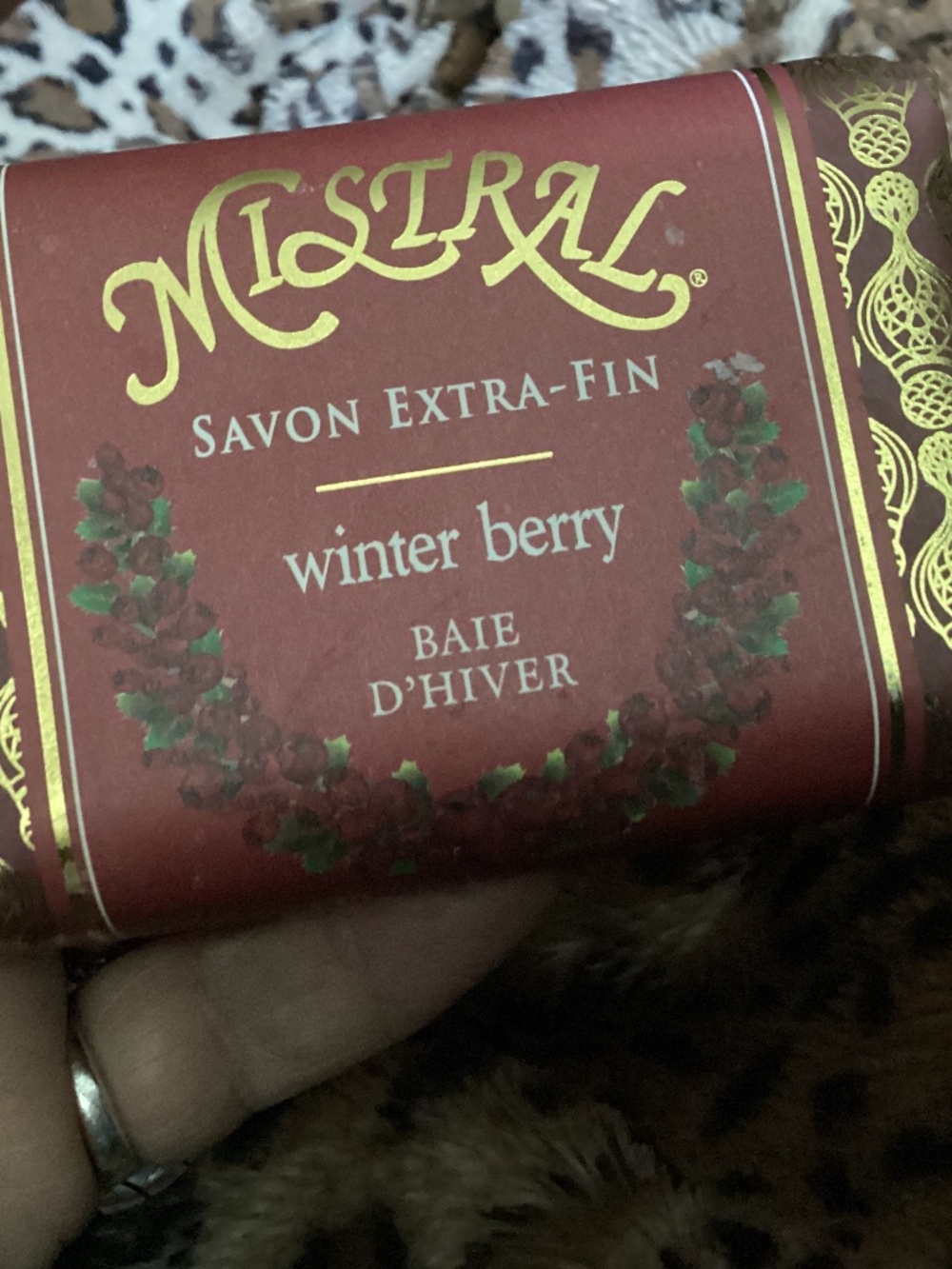MISTRAL. a winter berry soap. New in pkg